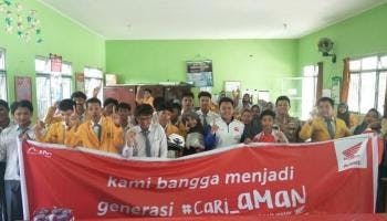 Siswa SMA Muhammadiyah Bangga Menjadi Generasi &#039;Cari Aman&#039;, Honda Babel Berikan Sosialisasi Safety Riding
