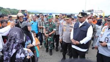 Jelang Lebaran, Pj Gubernur Bersama Forkopimda Tinjau Pelabuhan Tanjung Kalian Pastikan Kelancaran Arus Mudik.