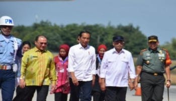 Bangka Terkini, Pangkalpinang --- Presiden Republik Indonesia (RI), Joko Widodo, resmikan Bandara Depati Amir,
